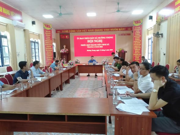 Ubnd xã Mường Toong tổ chức phiên họp thành viên UBND xã tháng 6 năm 2026